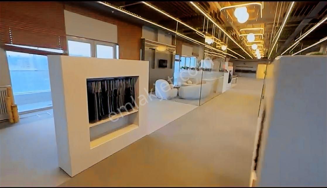 E-5 Yakınında Prejtijli 900 M2 Kiralık İşyeri - Görsel 31