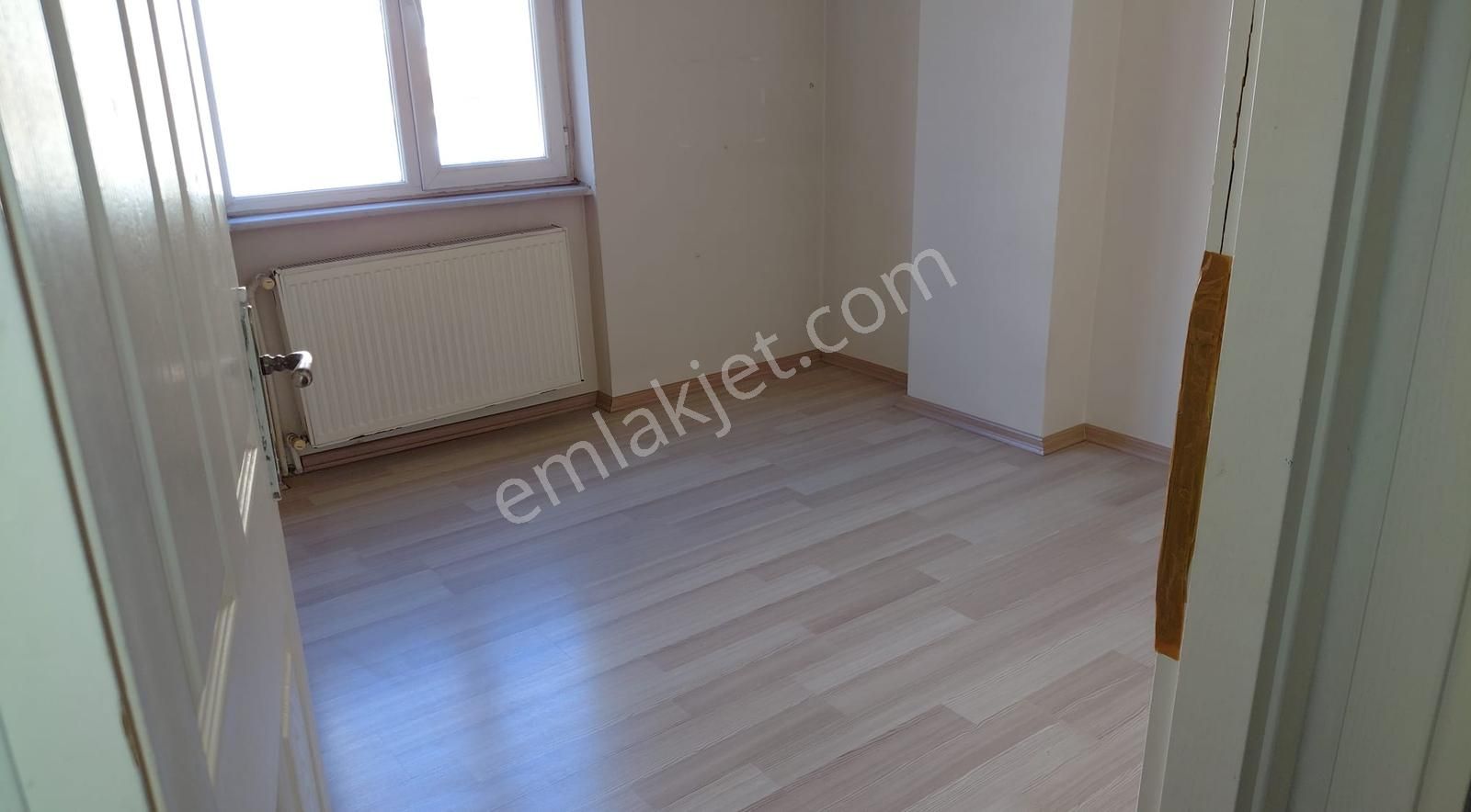 Karadeniz Mahllesinde Arakat 2+1 Satılık Daire - Görsel 15