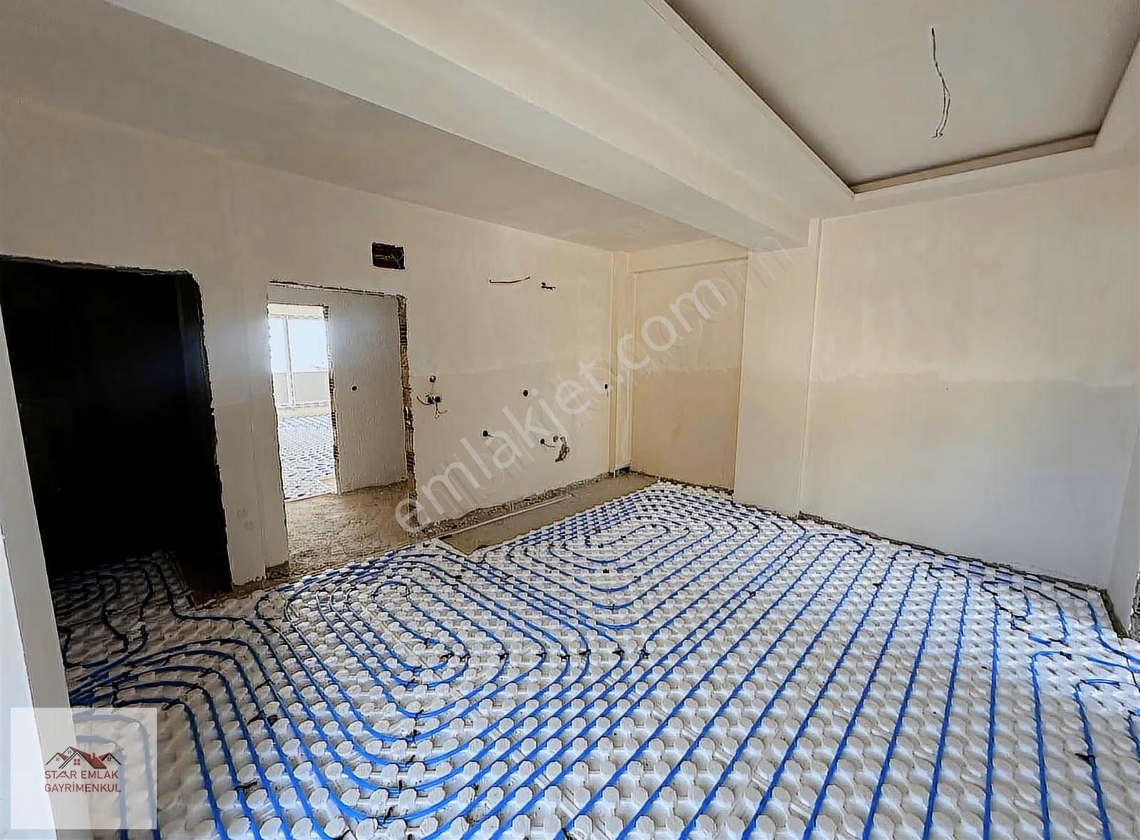 Barboros'da Ana Cadde Üzerinde Satılık Yerden Isıtmalı 1+1 Daire - Görsel 4