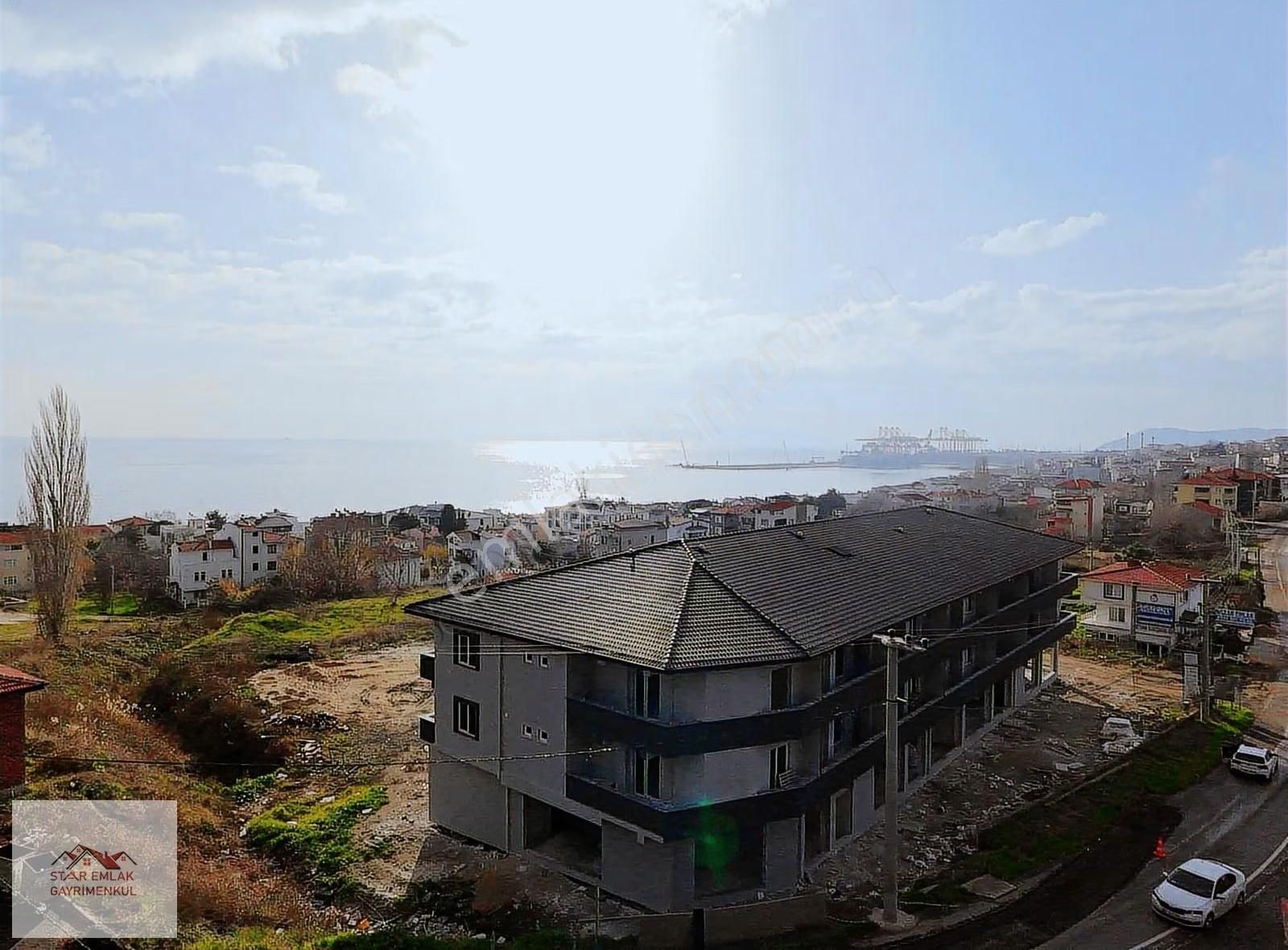 Barboros'da Ana Cadde Üzerinde Satılık Yerden Isıtmalı 1+1 Daire - Görsel 8