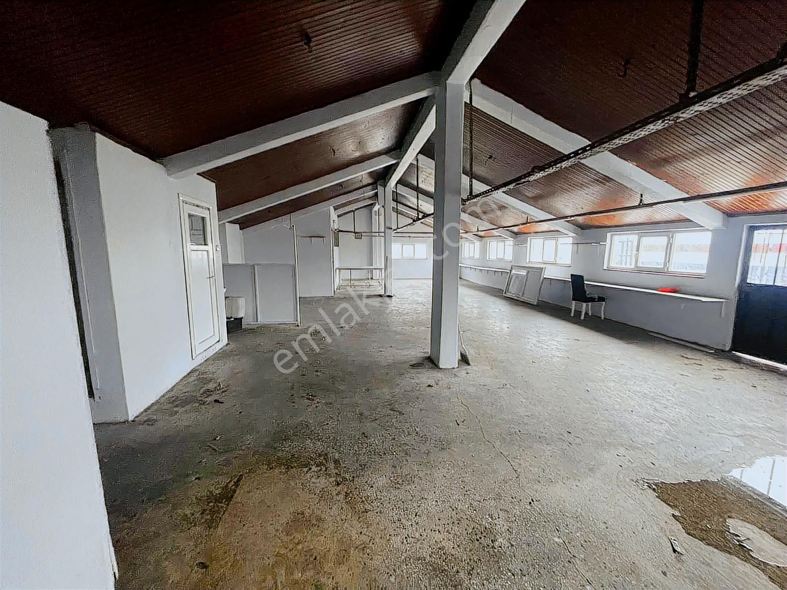 Havuzbaşı Sanayide Kiralık 130 M2 3.kat Dükkan - Görsel 7
