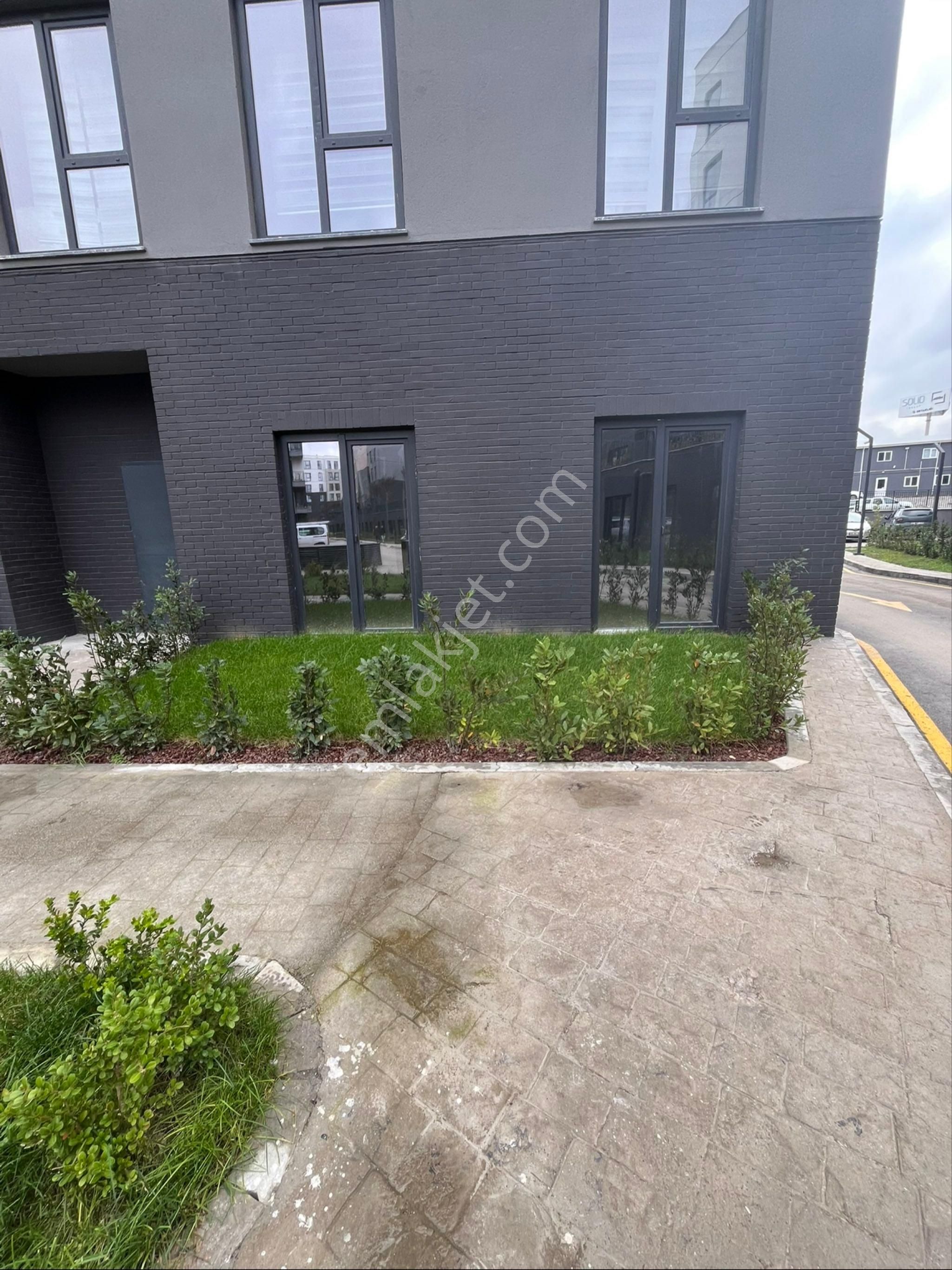 Emlak Konutları 3 Cephe Bahçe Kullanımı 2+1 Daire - Görsel 2