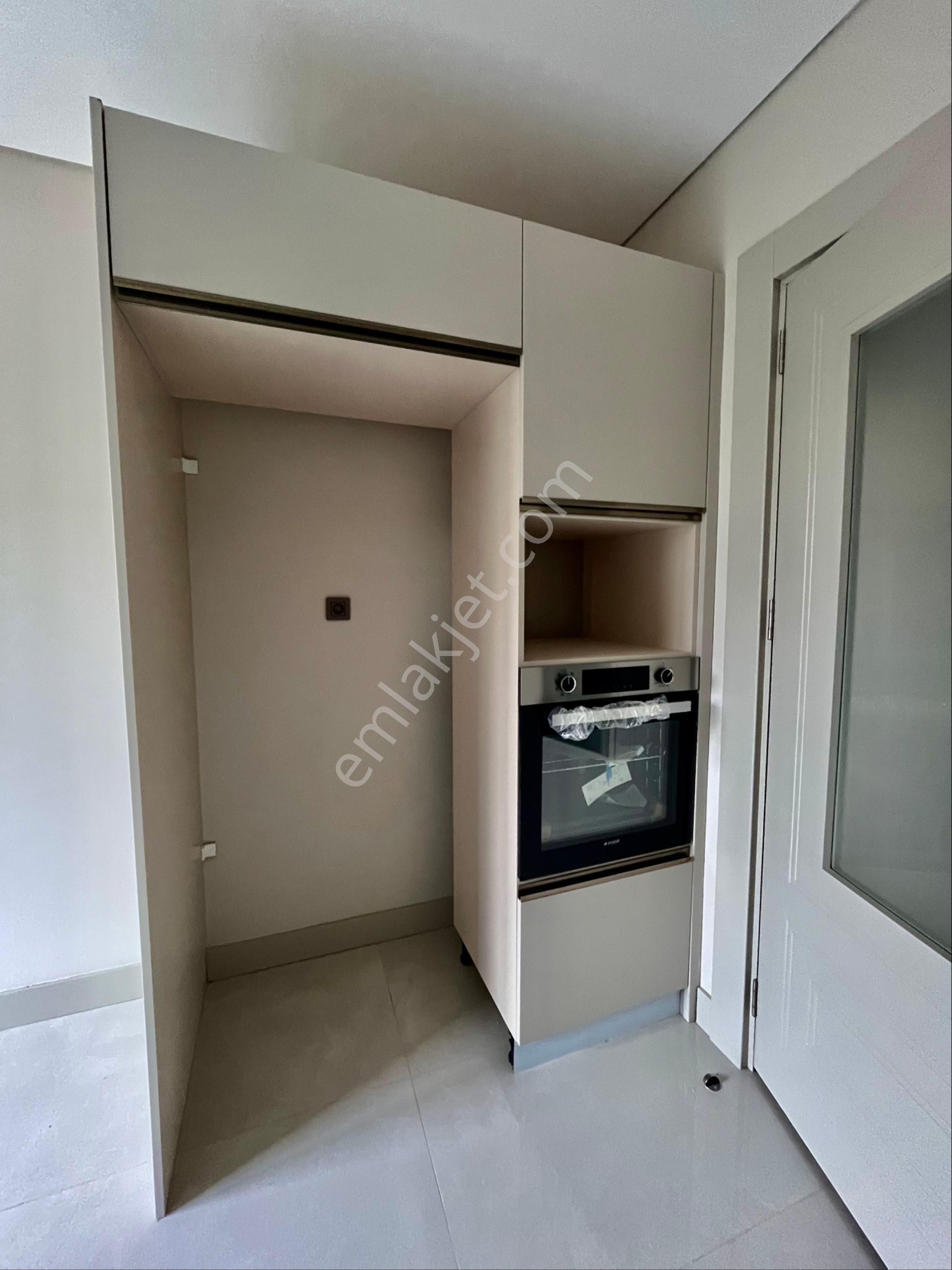 Emlak Konutları 3 Cephe Bahçe Kullanımı 2+1 Daire - Görsel 7