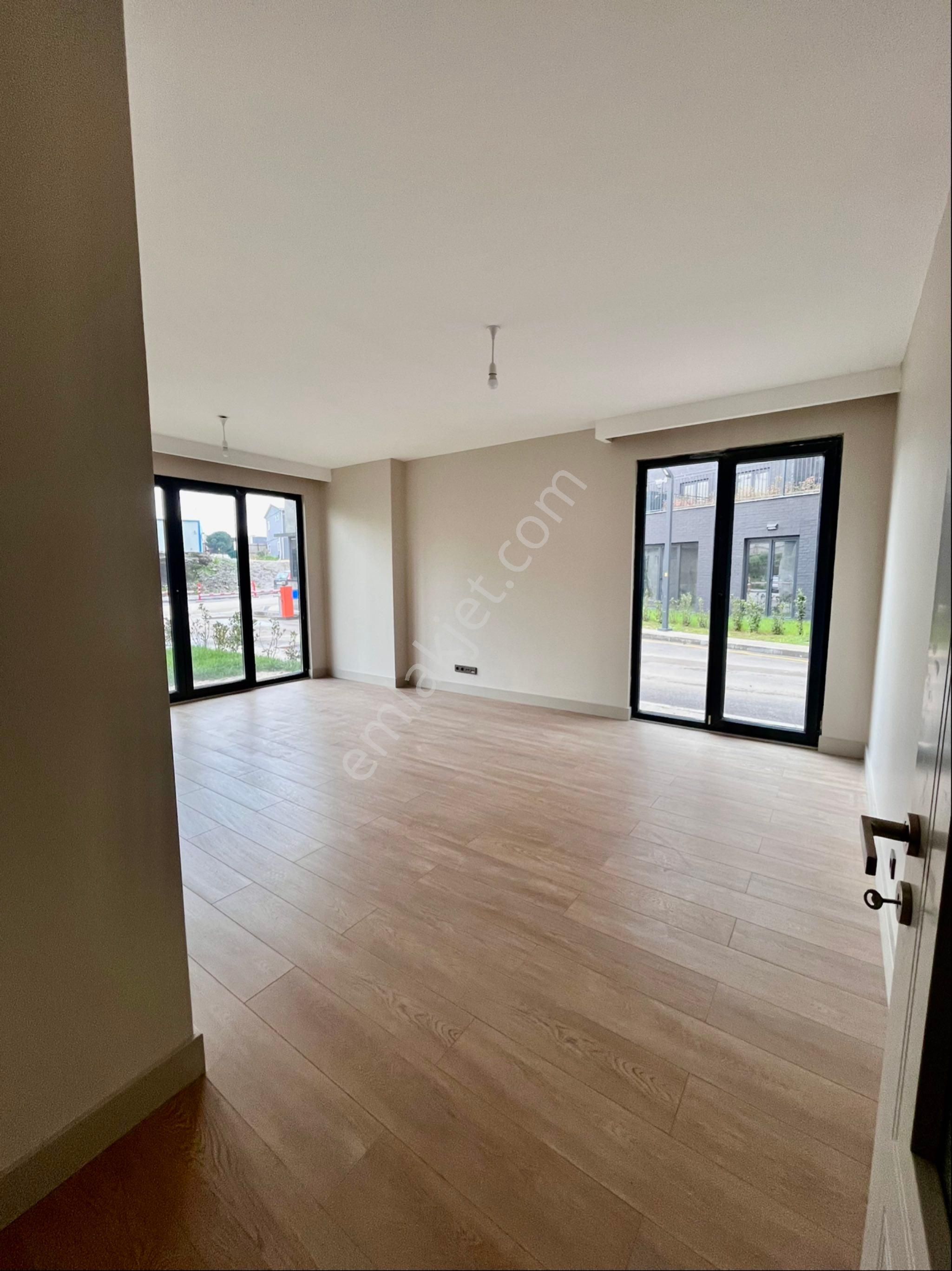 Emlak Konutları 3 Cephe Bahçe Kullanımı 2+1 Daire - Görsel 12