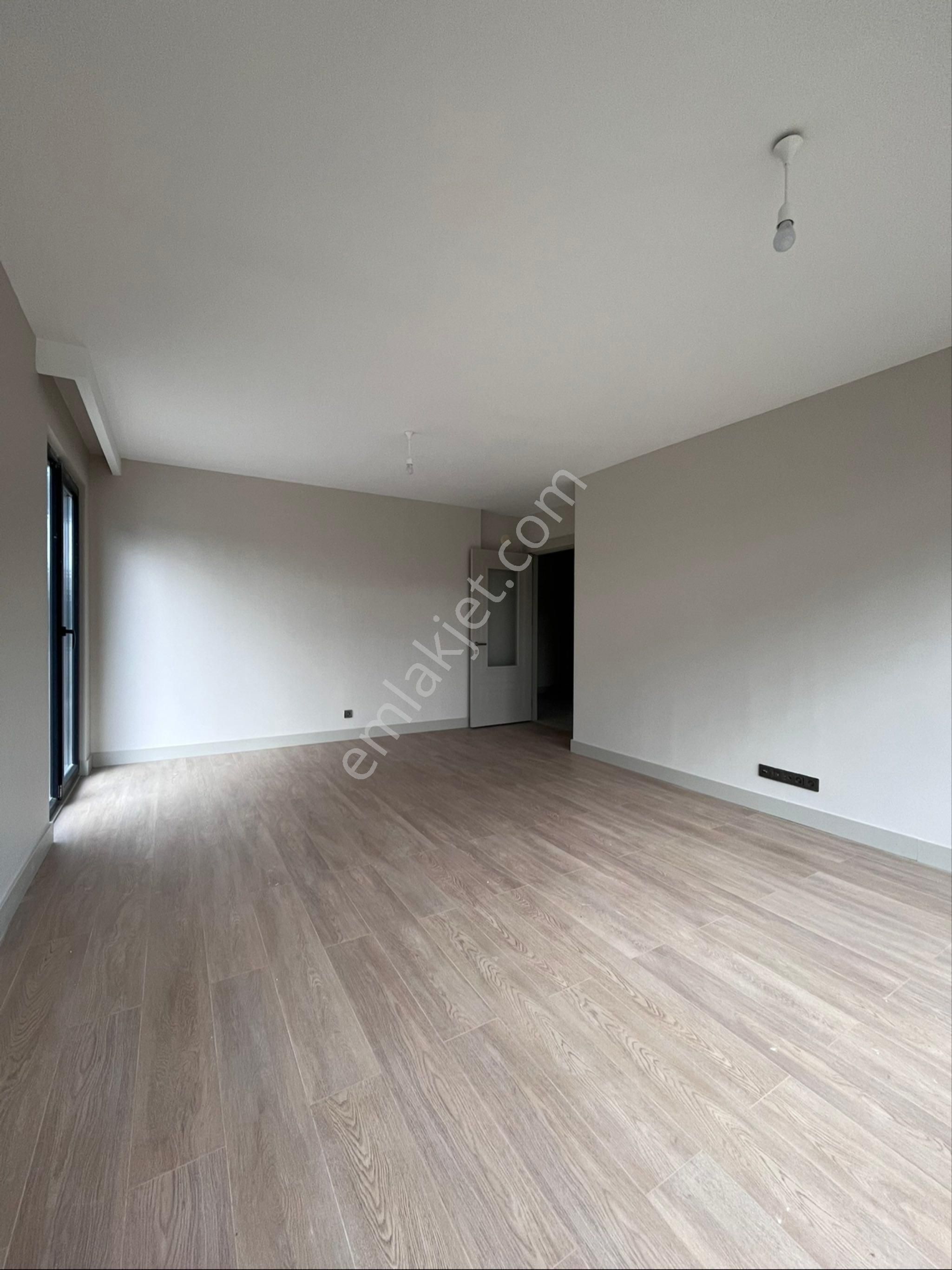 Emlak Konutları 3 Cephe Bahçe Kullanımı 2+1 Daire - Görsel 16