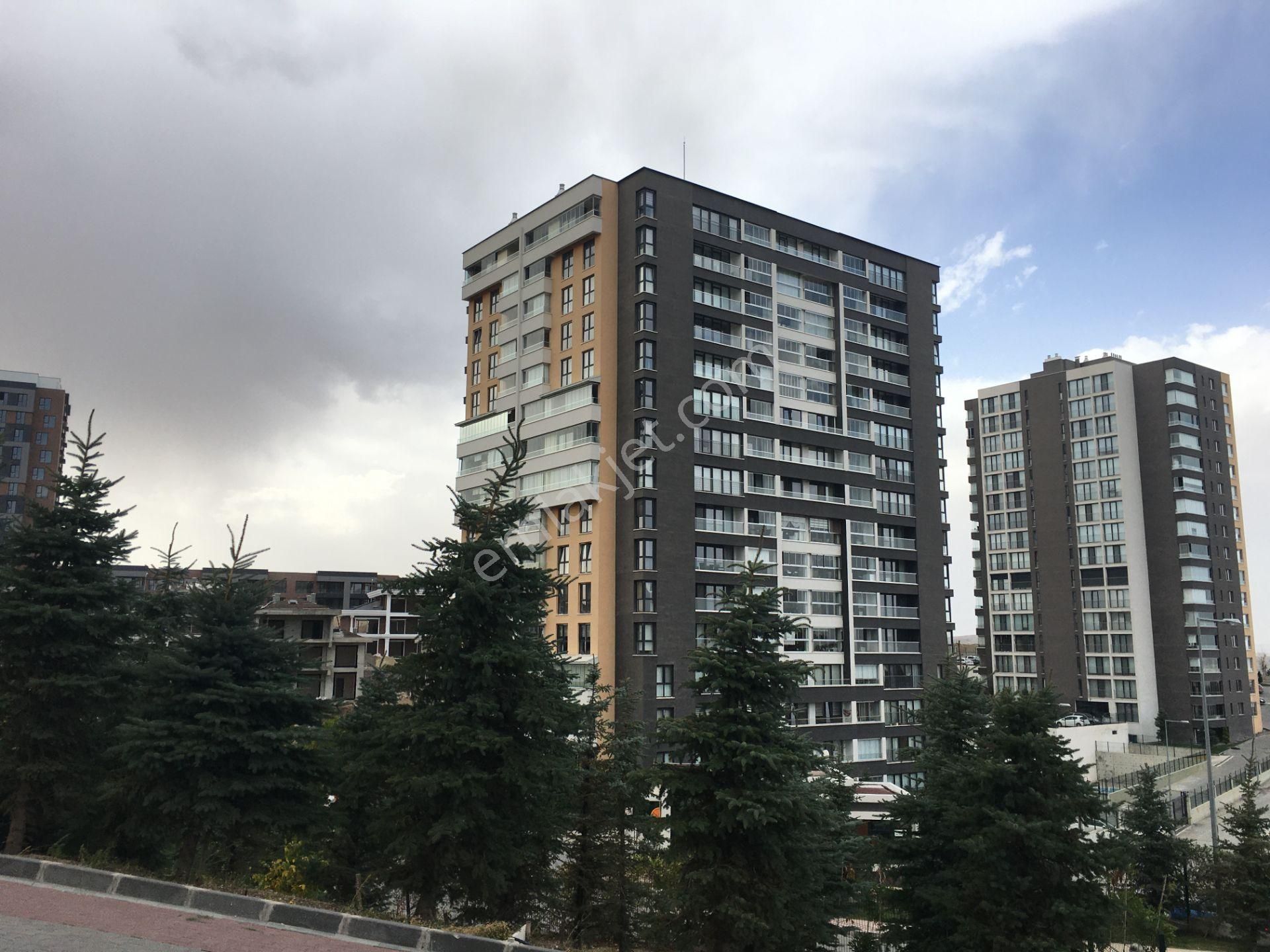 Çayyolu İncek Atasayanlar Sitesinde 4+1