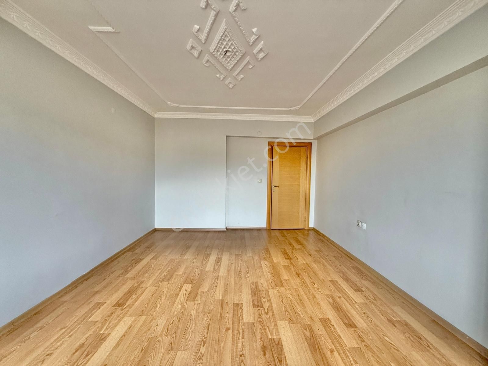 Çiftçioğullarından▃merkezi Lokasyonda E.banyolu 3+1 Site Dairesi - Görsel 35