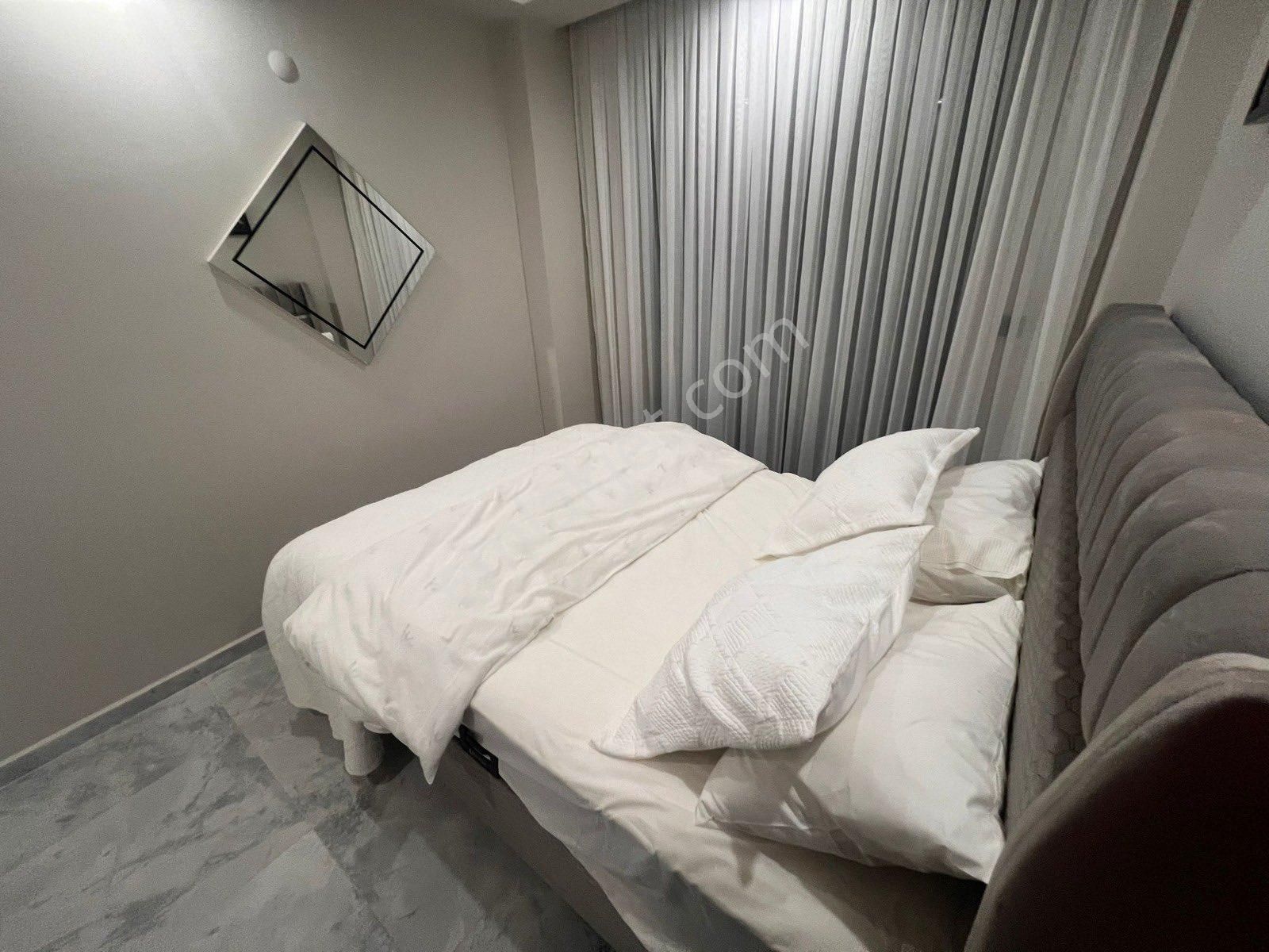 Sıfır Eşyalı Havuzlu Sitede Luks Daire - Görsel 4