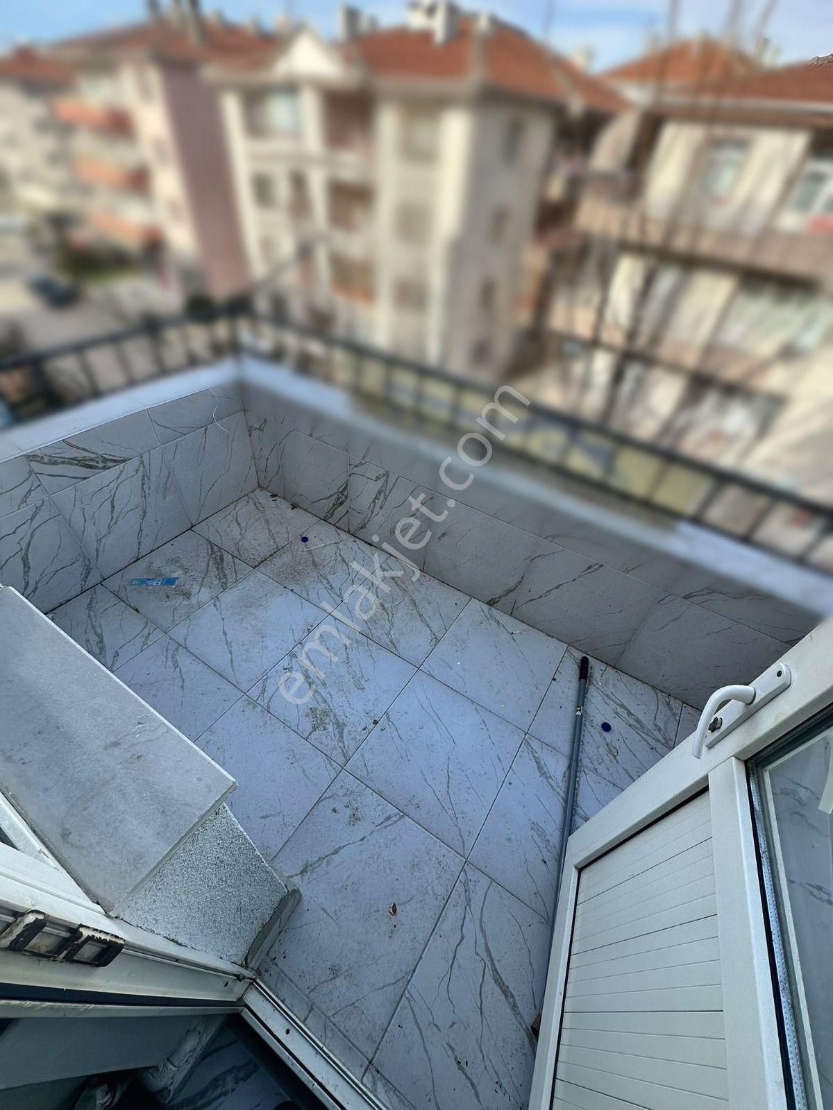 Akşemsettin Mahallesinde 3+1 Satılık Daire - Görsel 25