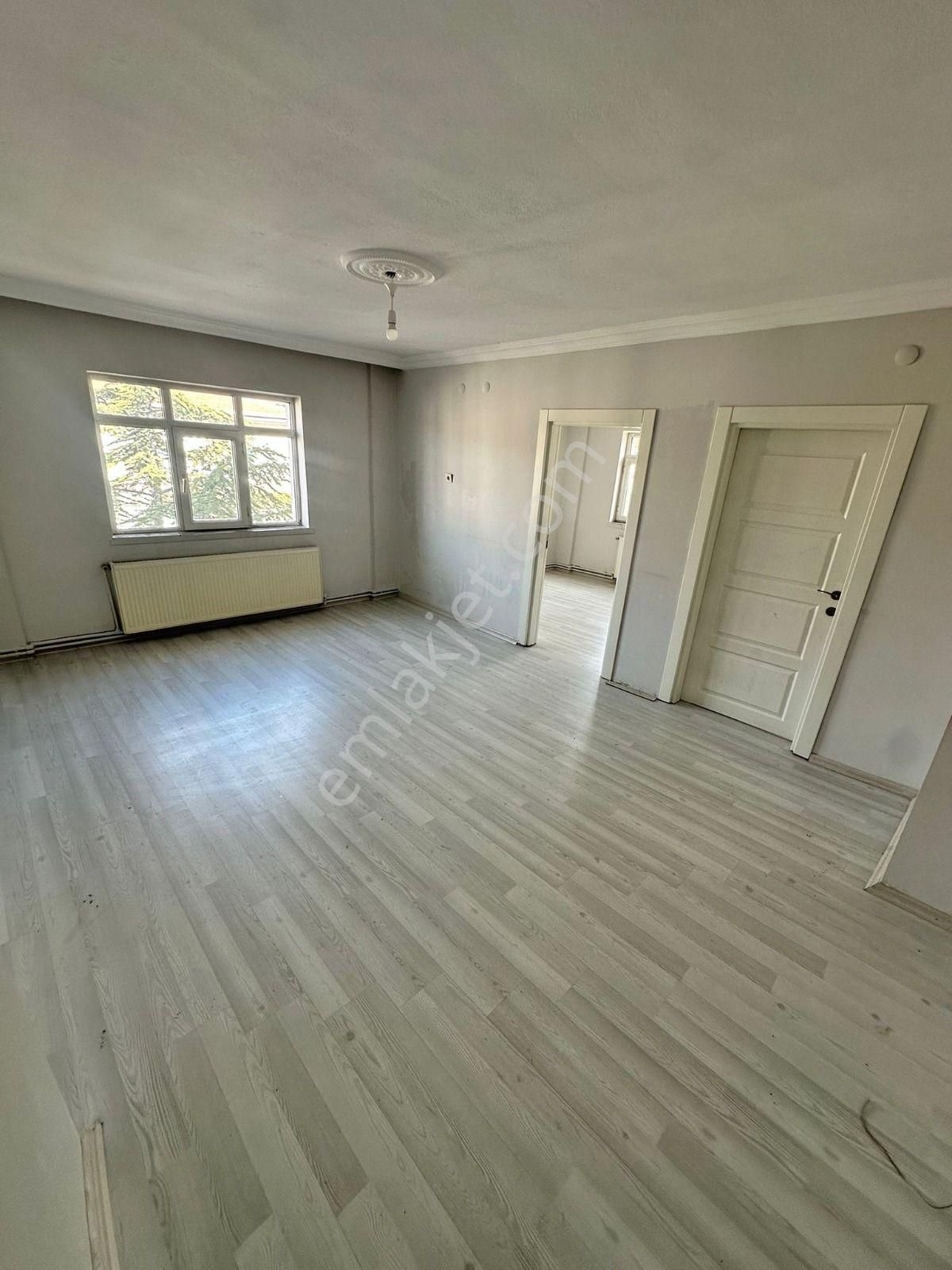 Akşemsettin Mahallesinde 3+1 Satılık Daire - Görsel 8