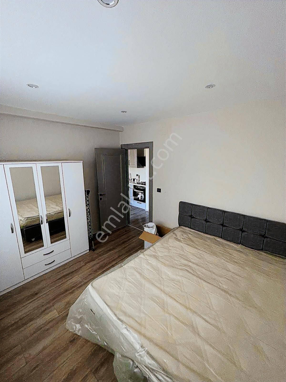 Stadyum Bulvarı Yanı Sıfır Ve Lüx Esyalı Balkonlu Geniş 1+1 - Görsel 15