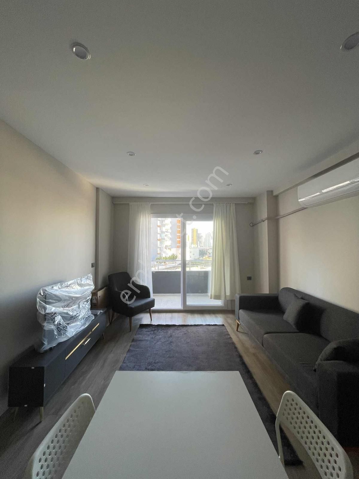 Stadyum Bulvarı Yanı Sıfır Ve Lüx Esyalı Balkonlu Geniş 1+1 - Görsel 6