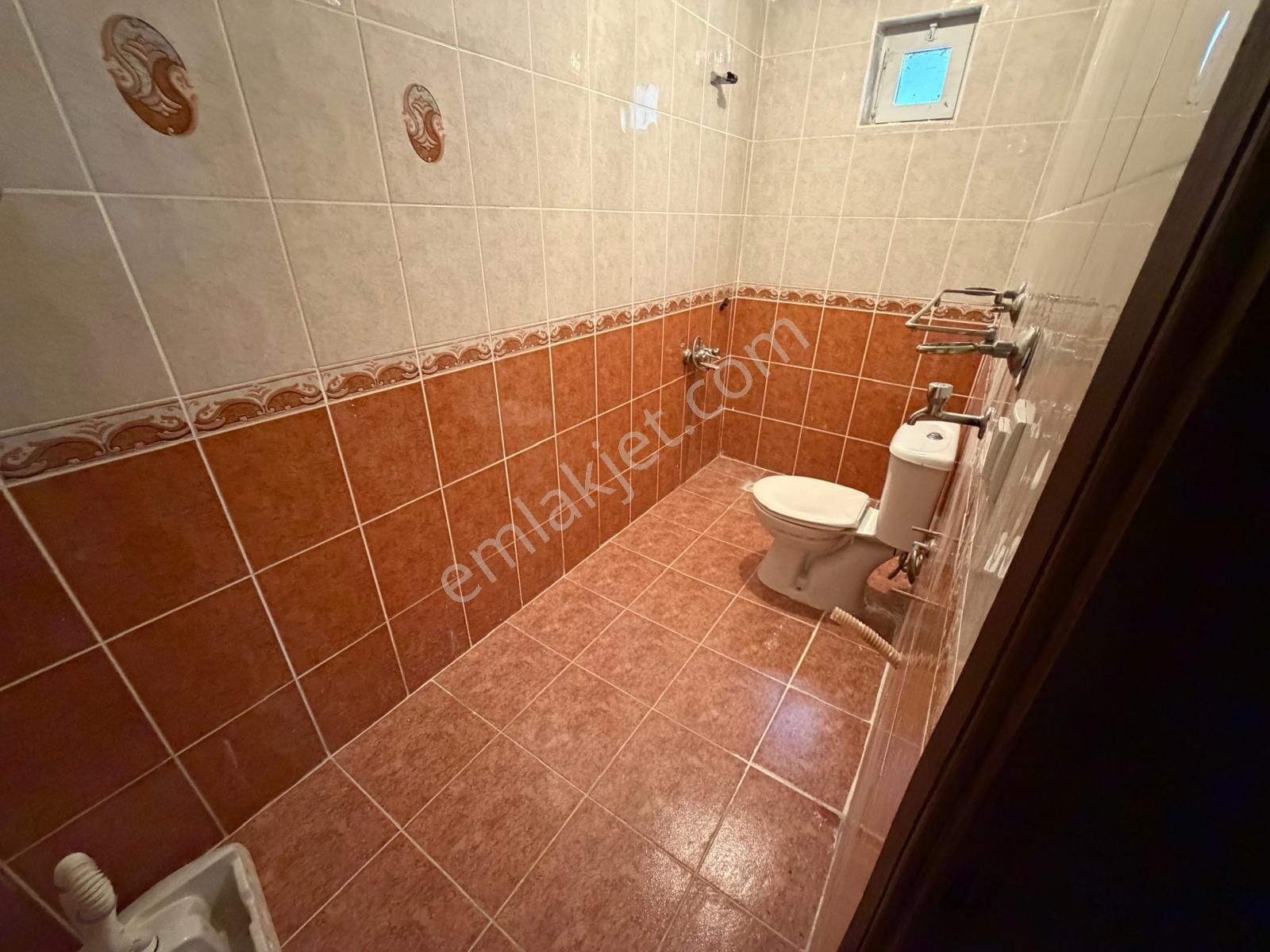 Kösrelik'te 2 Katlı Komple Bina - Kaçırılmaz Fırsat - Görsel 15