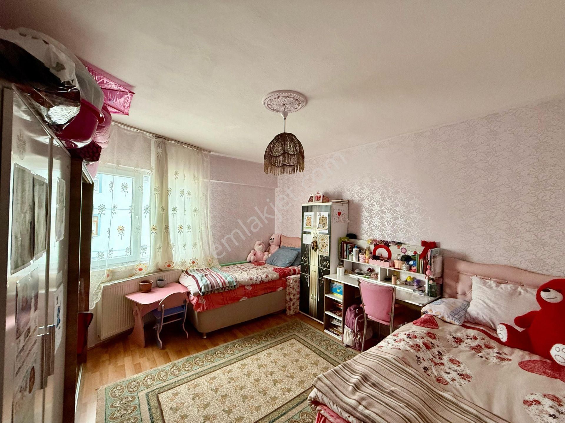 Kalecik Emlak'tan Merkezde 3+1 Orta Kat Ön Cepheli Daire - Görsel 14