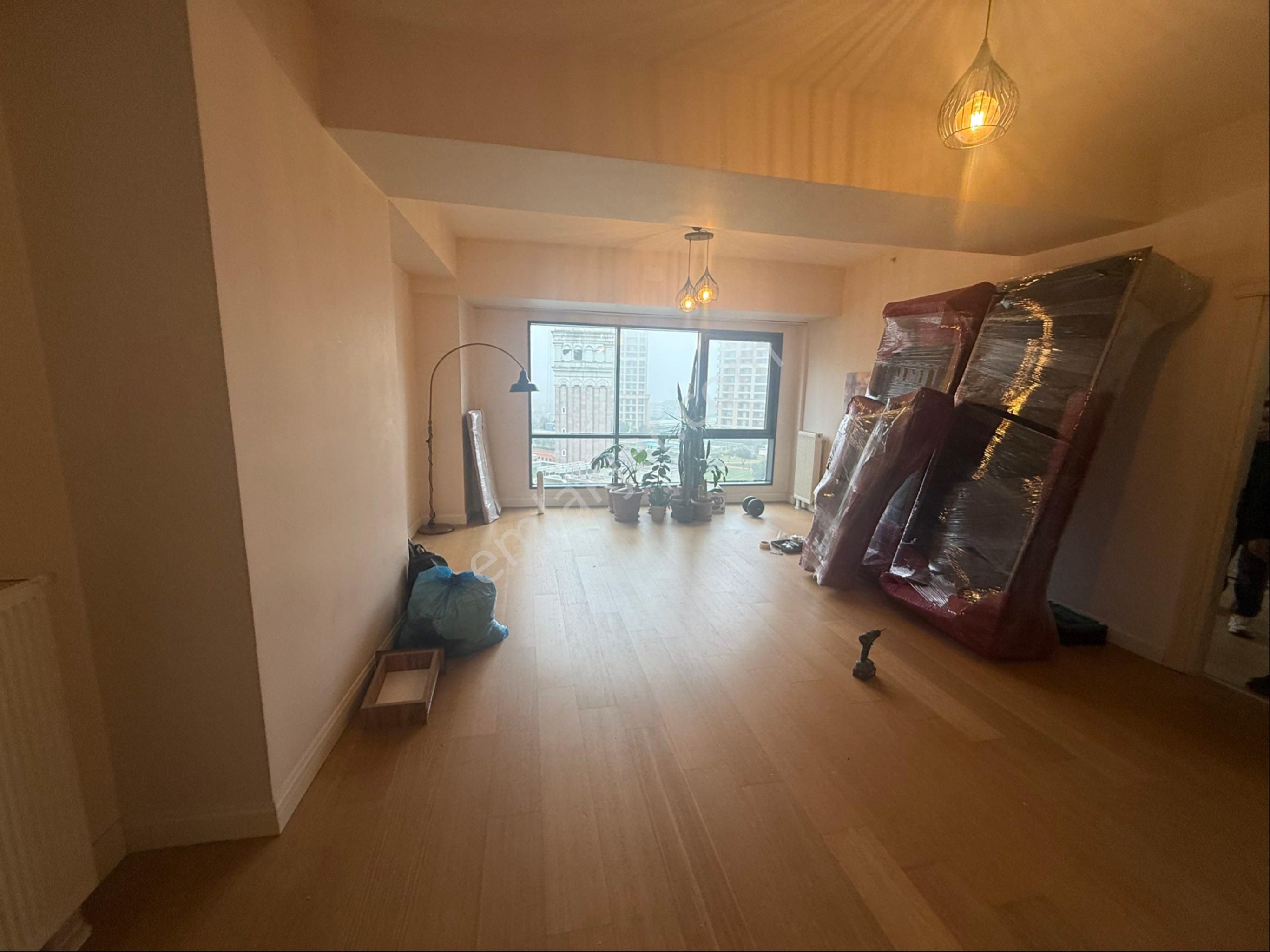 Viaport Veneziada 1+1 7. Kat Açık Mutfak Temiz Tramvaya Cephe Kiralık Daire - Görsel 11