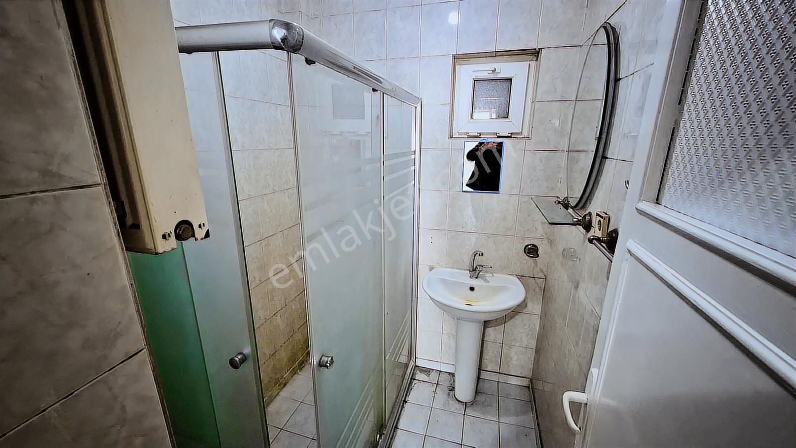 Abidin Paşada 2. Katta 3+1 Full Yapılı Kiralık Daire - Görsel 15