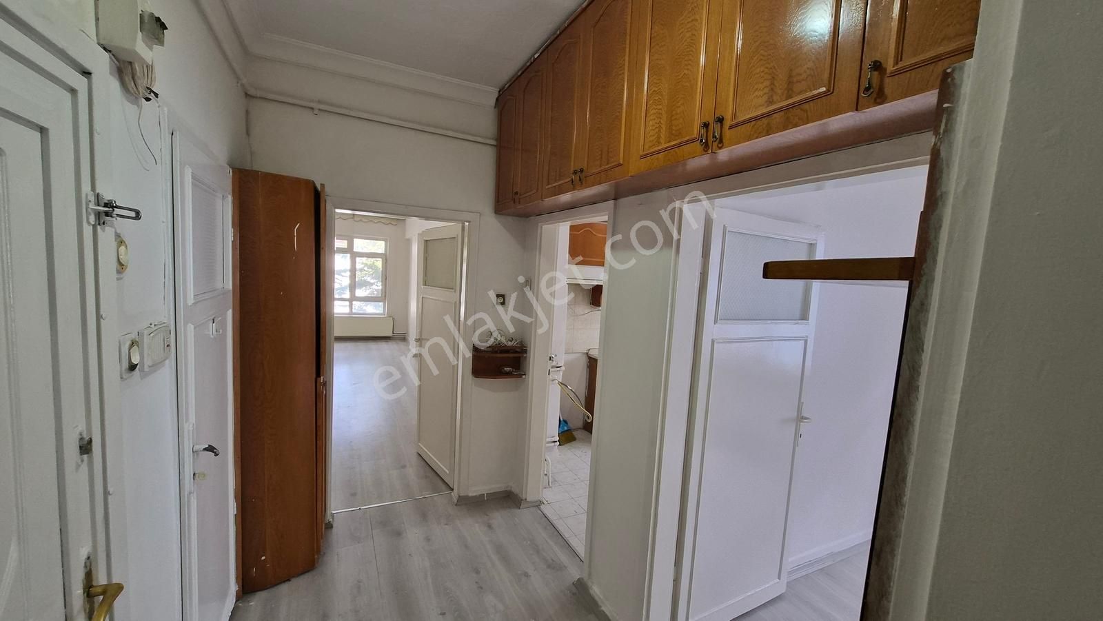 Abidin Paşada 2. Katta 3+1 Full Yapılı Kiralık Daire - Görsel 14