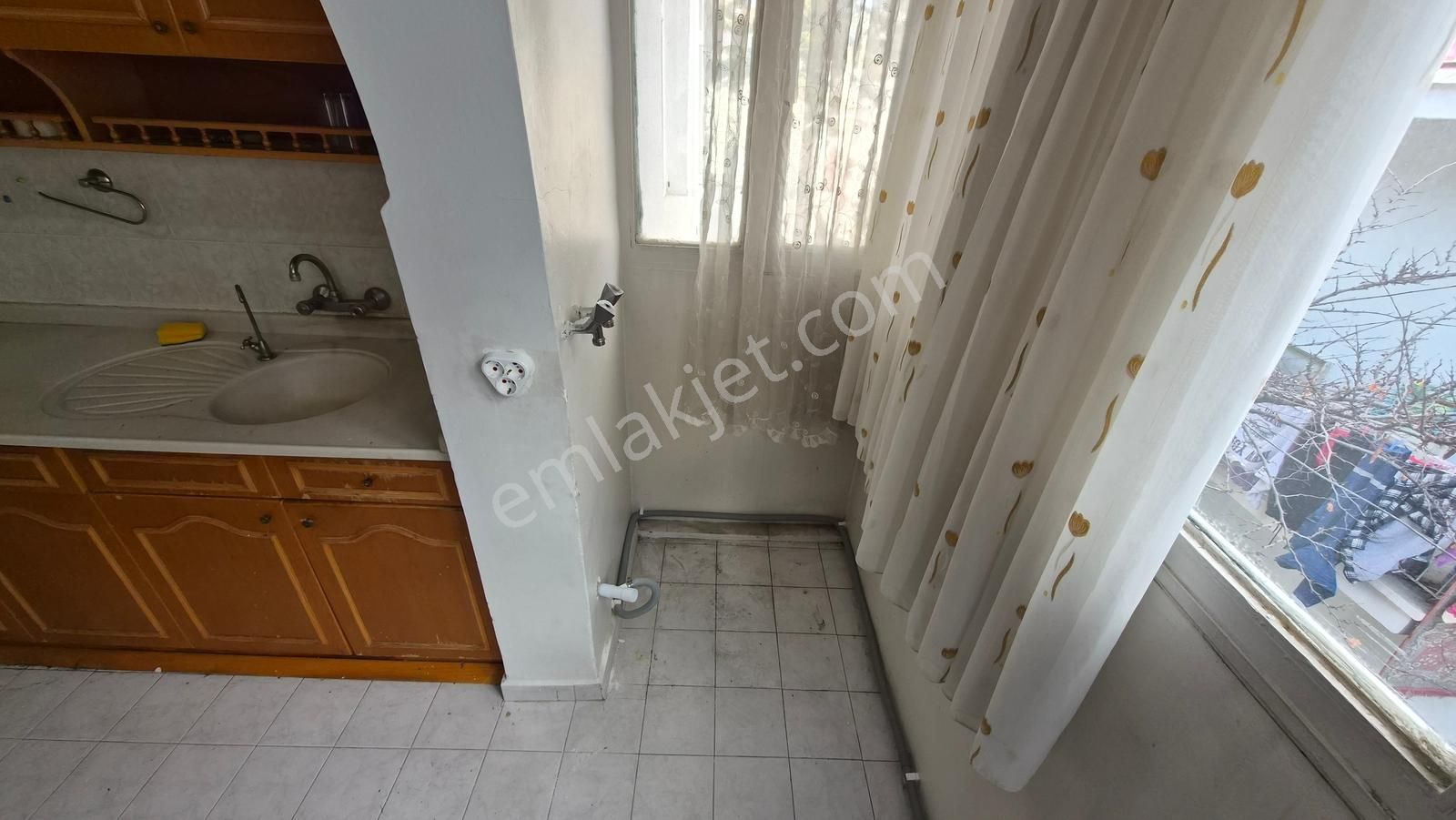 Abidin Paşada 2. Katta 3+1 Full Yapılı Kiralık Daire - Görsel 9