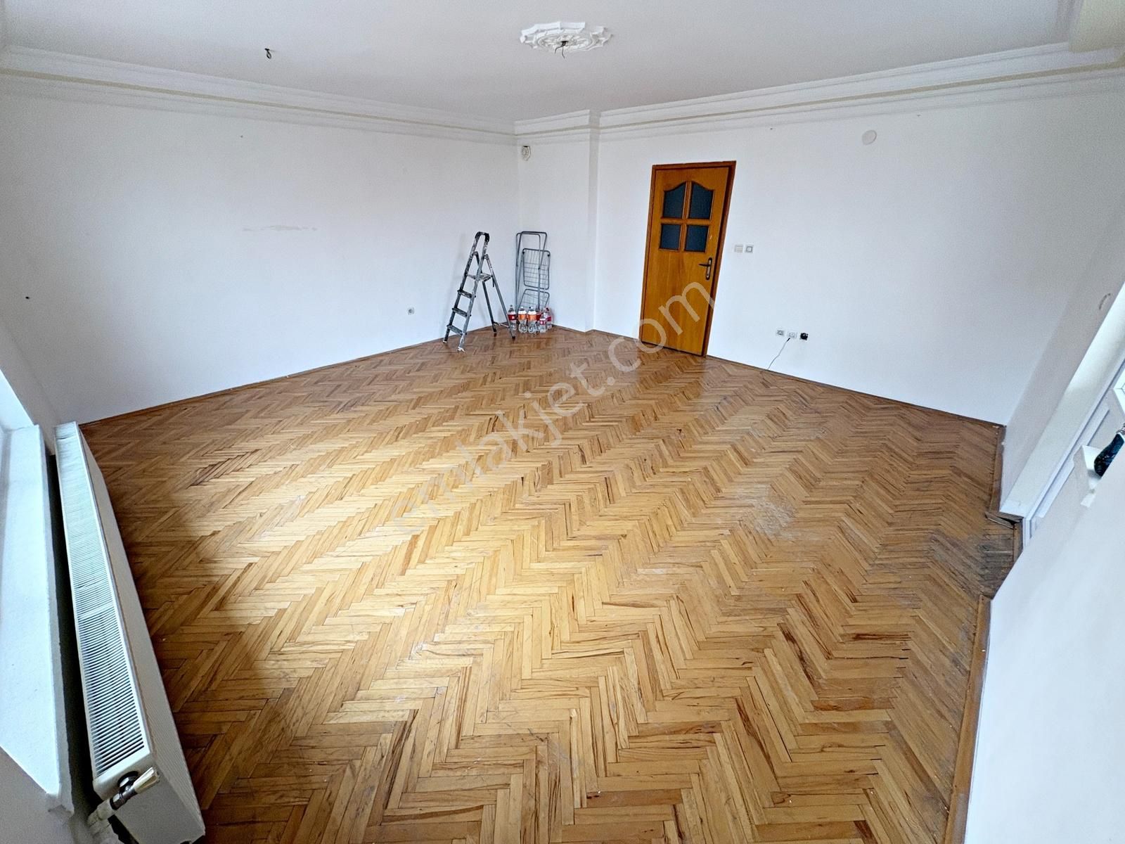 3+1 3.kat Ayvalı Merkezde Ultra Geniş Oturum Manzaralı - Görsel 16