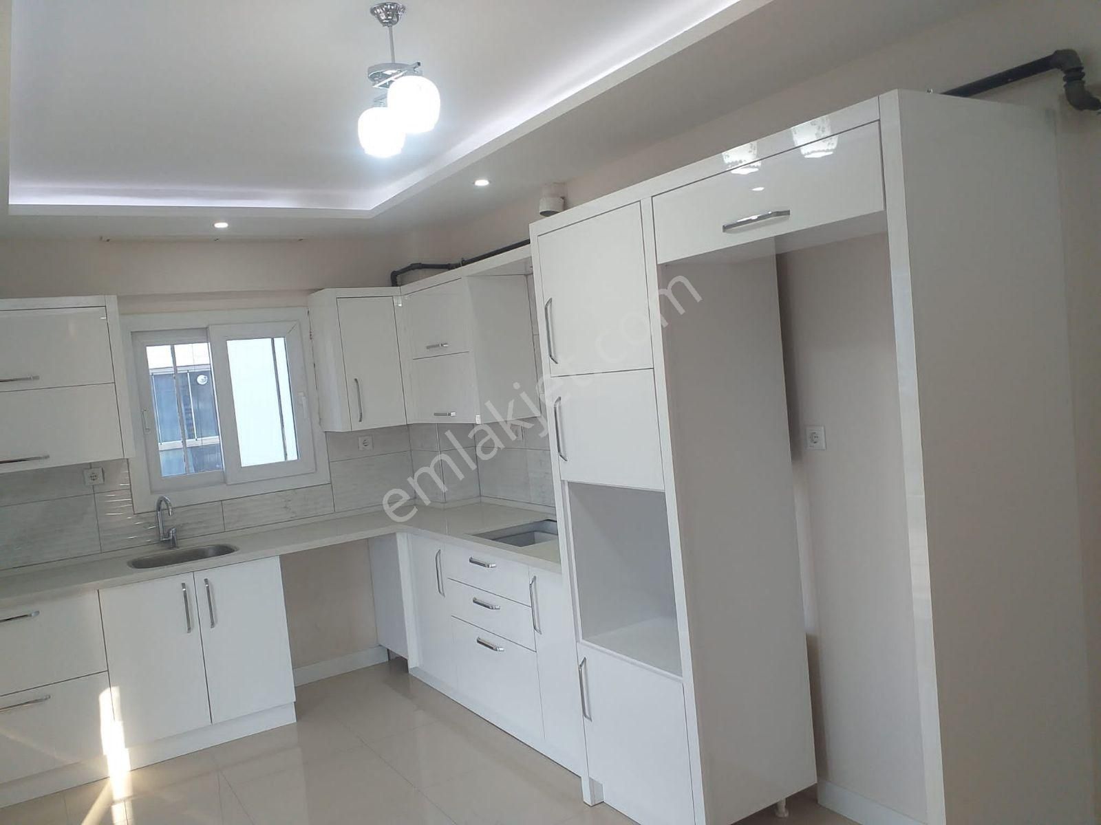 Zafer Mahallesi'nde Havuzlu Sitede 3+1 Kiralık Daire - Görsel 4