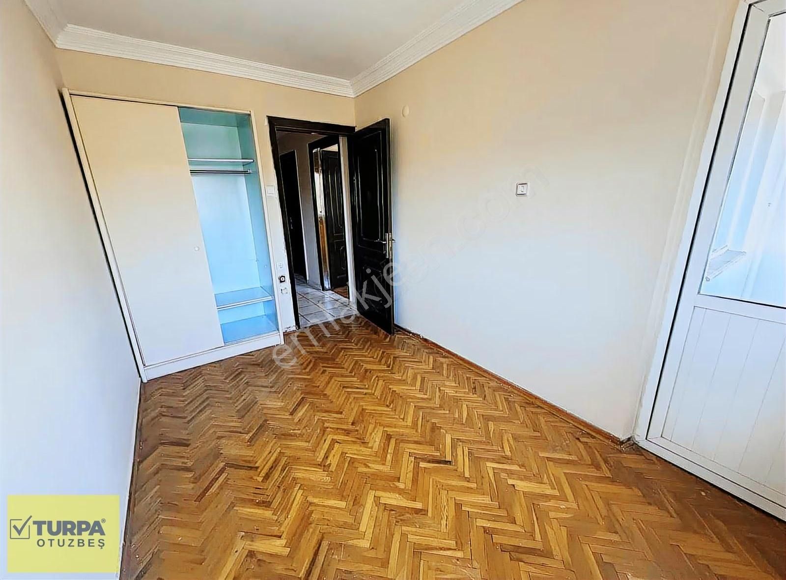 Turpa Otuzbeş'ten 3+1 Çift Cephe Otoparklı Asansörlü - Görsel 3