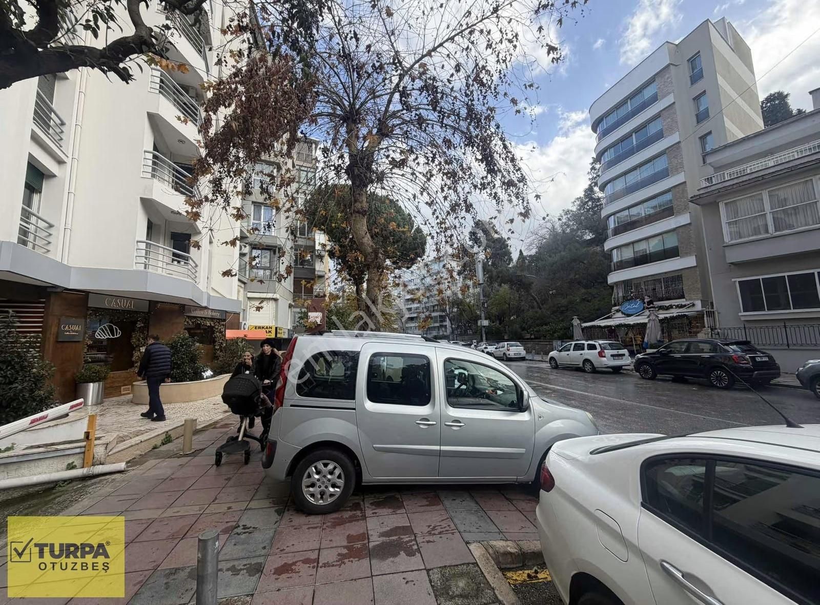 Turpa Otuzbeş'ten Mithatpaşa Caddesi Üzeri Bakımlı Dükkan - Görsel 18