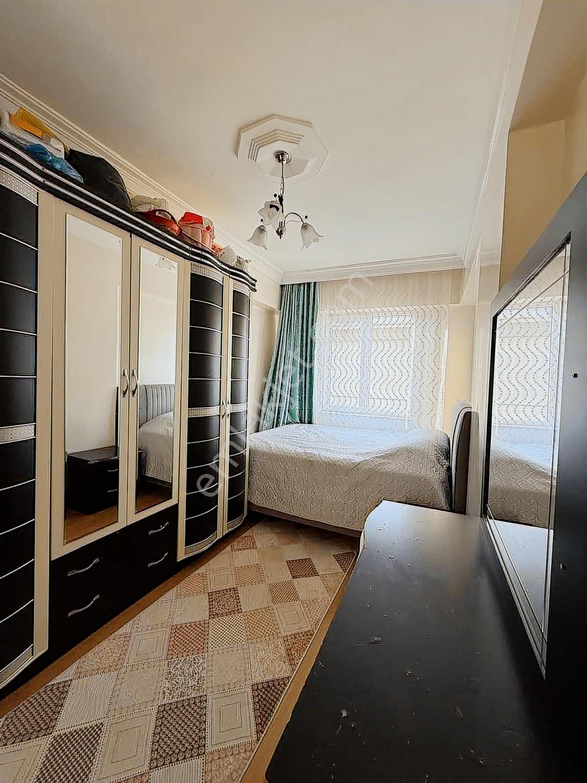 Uzaydan Yeditepede Satılık Geniş Bakımlı Daire - Görsel 9