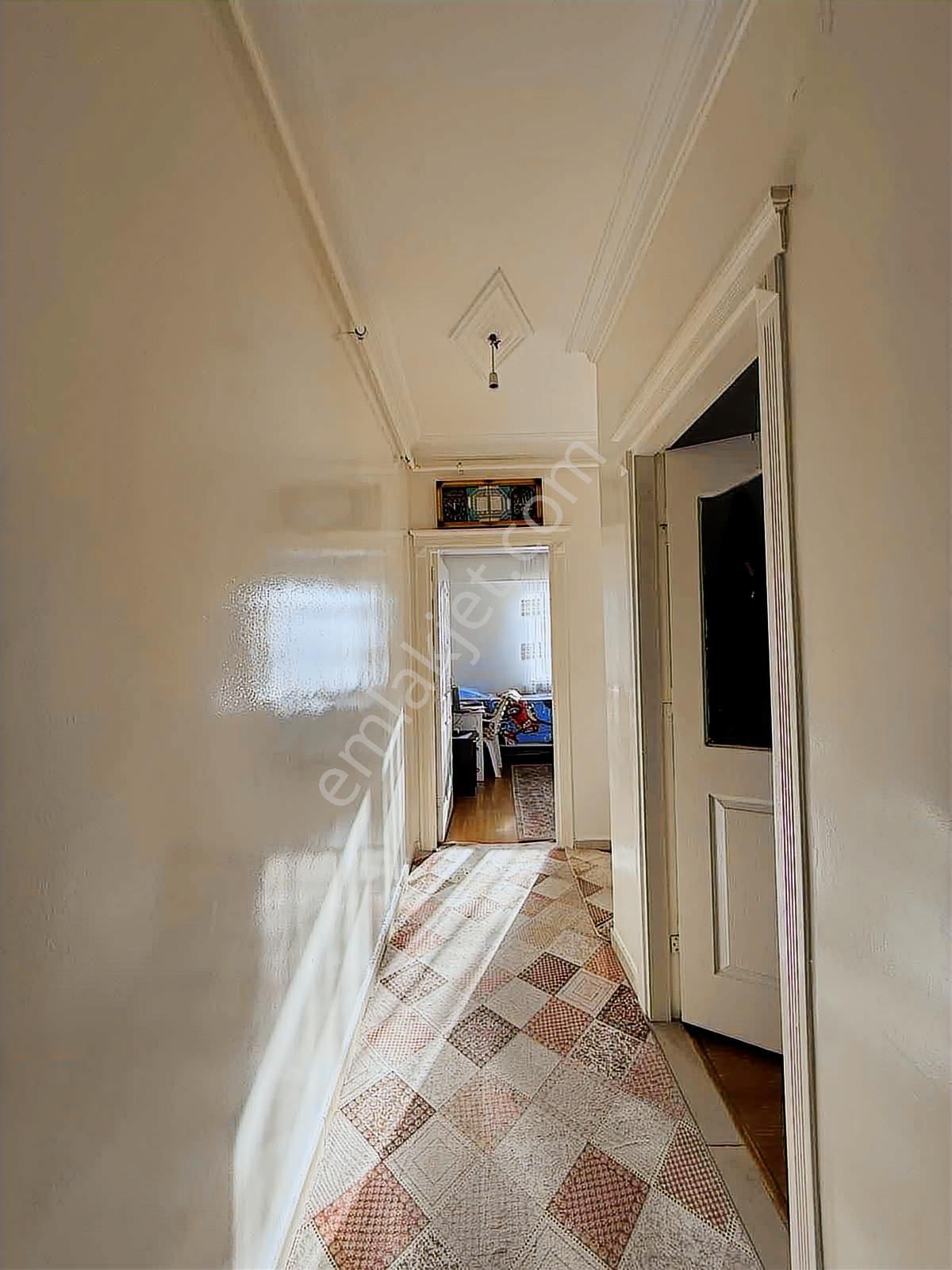 Uzaydan Yeditepede Satılık Geniş Bakımlı Daire - Görsel 3