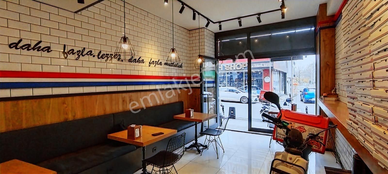 Kadıköy Kuşdili Caddesinde 8 Yıllık Faal Pizza Dükkanı - Görsel 13