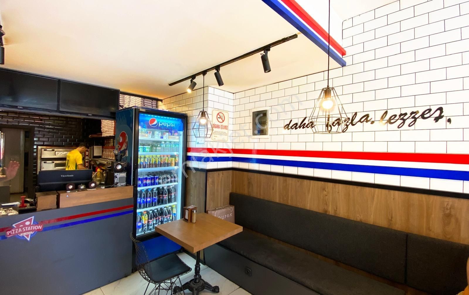 Kadıköy Kuşdili Caddesinde 8 Yıllık Faal Pizza Dükkanı - Görsel 4