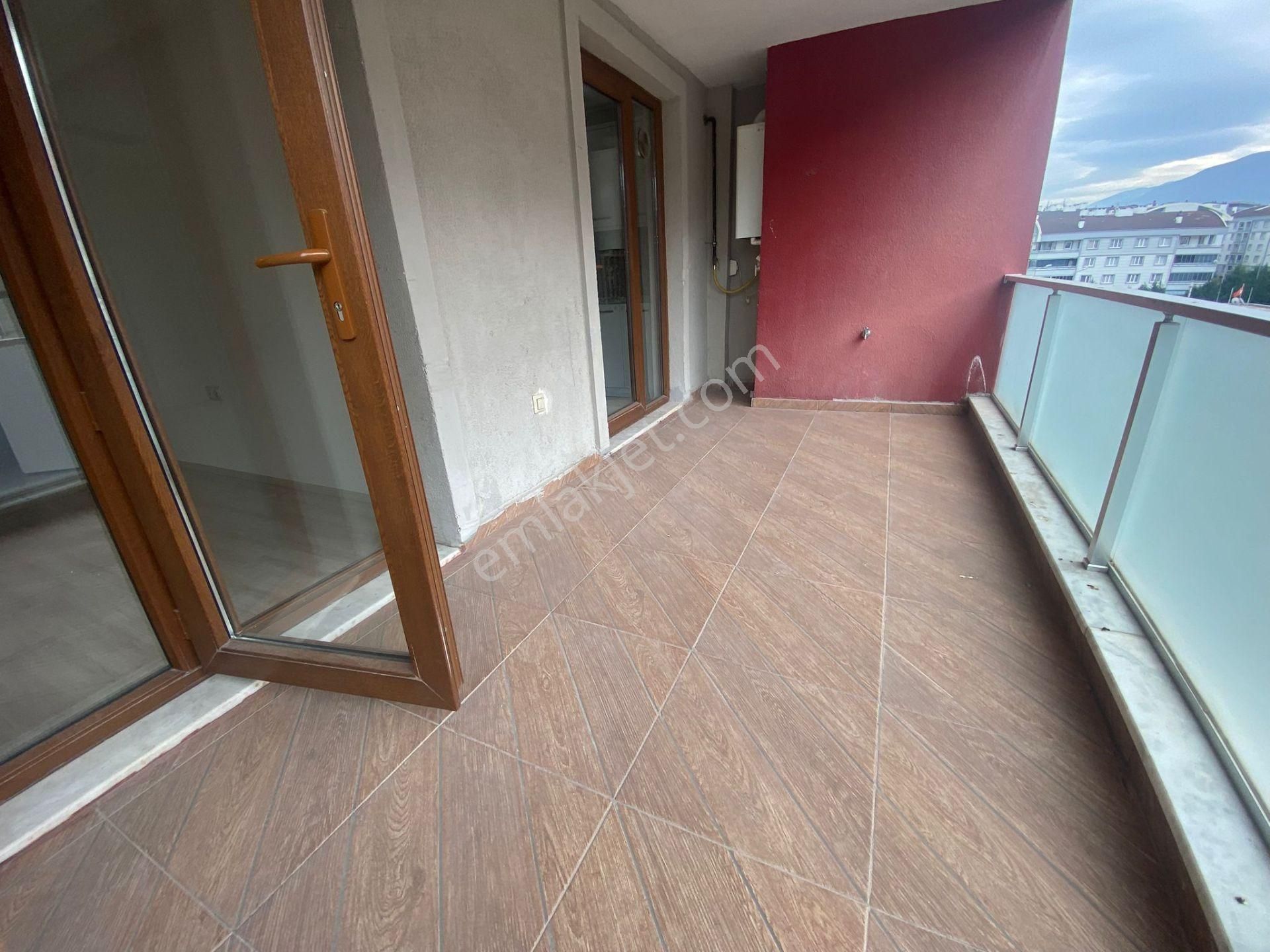 Bursa Yıldırım Millet Mah 3+1 130 M Ara Kat Site İçi Daire - Görsel 5