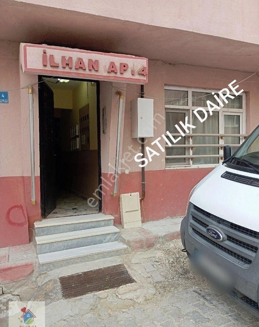 İlyas Mahallesi İlhan Apartmanı