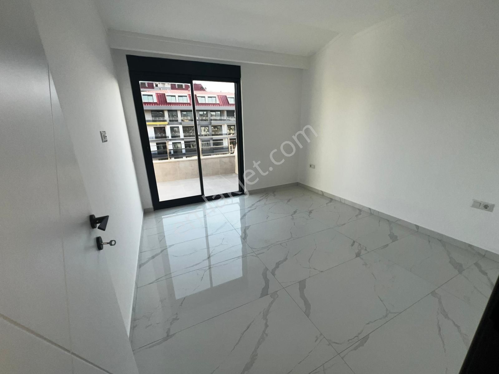 Kestelde Denize 300m Mesafede 2+1 Dublex Kullanışlı Sıfır Daire - Görsel 2