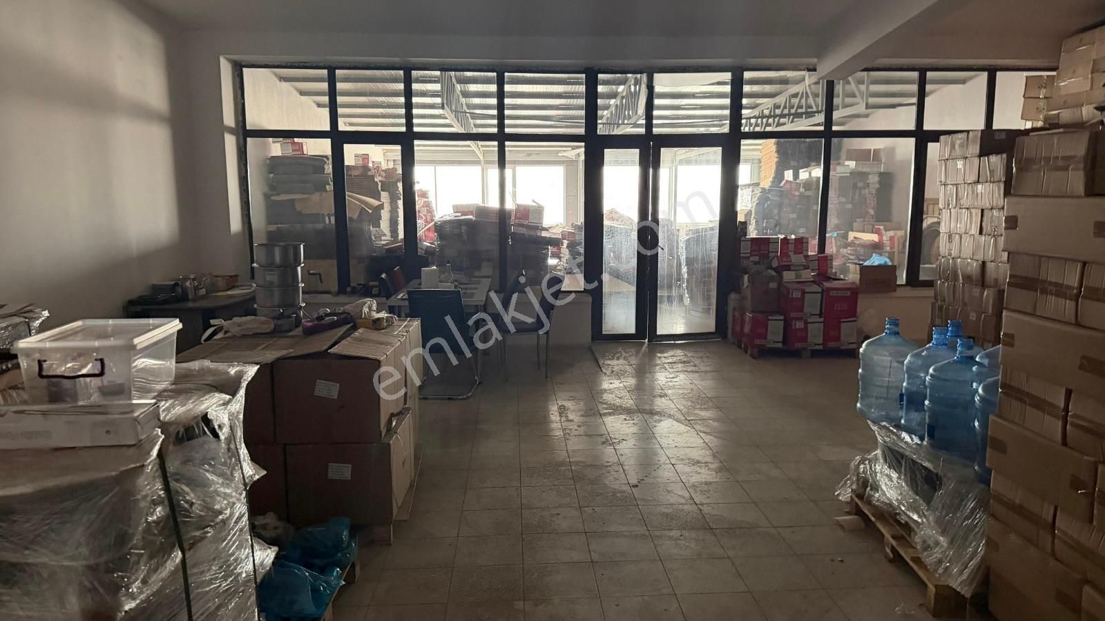 Uzağıçağı Caddesi Üzeri Satılık İş Yeri-2 - Görsel 11