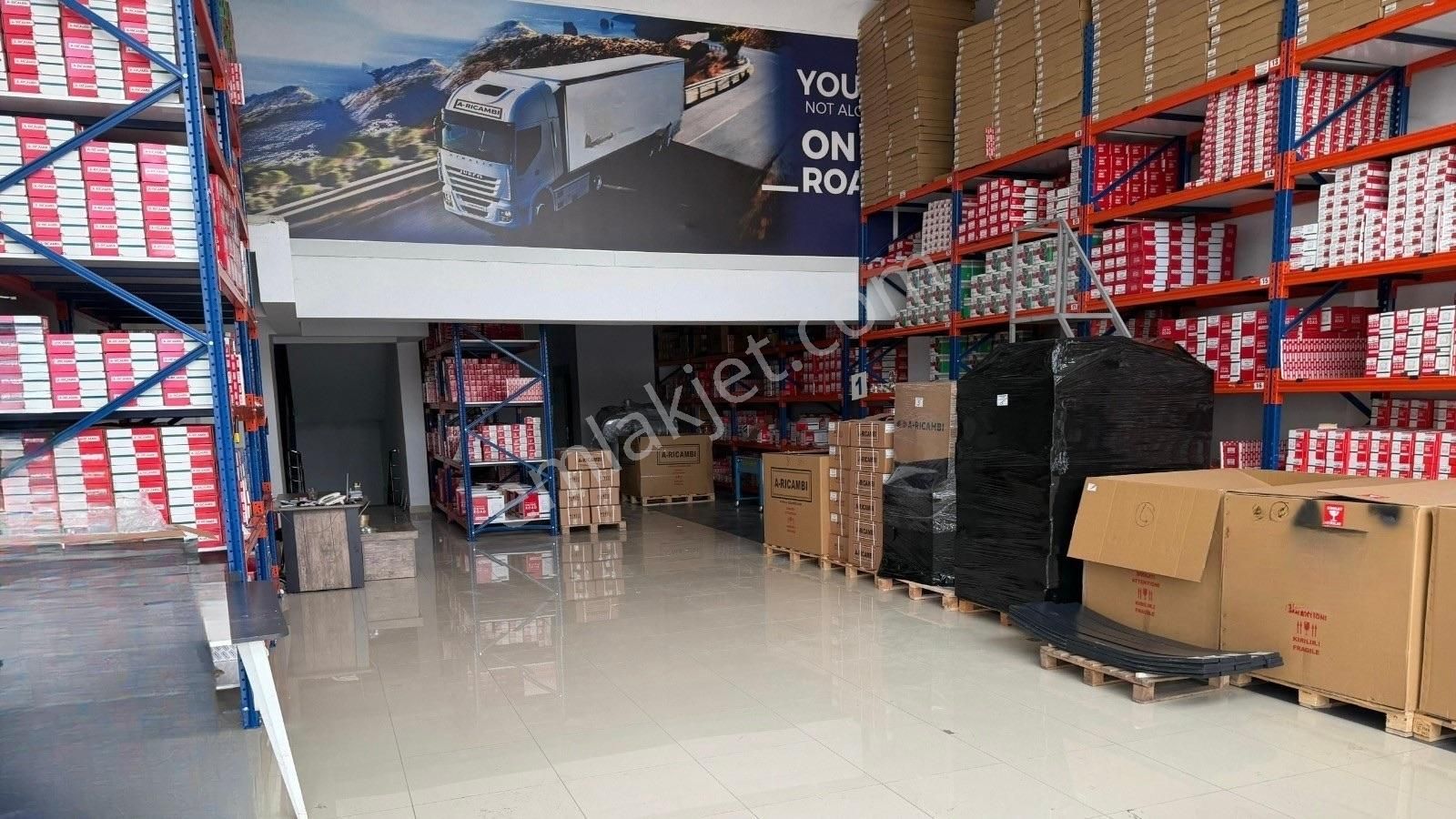 Uzağıçağı Caddesi Üzeri Satılık İş Yeri-2 - Görsel 13