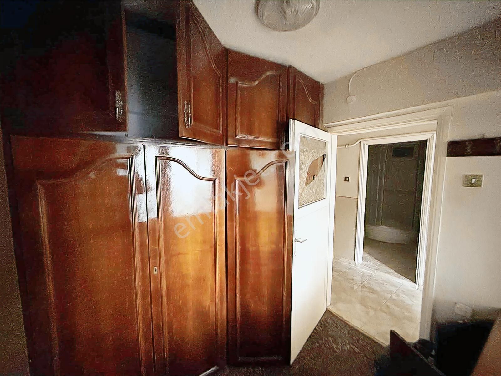 Yıldırım Mahalle'sinde Cadde Üzeri Arakat Satılık 3+1 Daire - Görsel 13