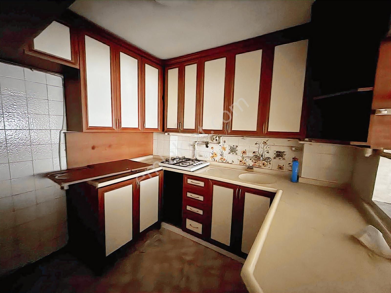 Yıldırım Mahalle'sinde Cadde Üzeri Arakat Satılık 3+1 Daire - Görsel 6