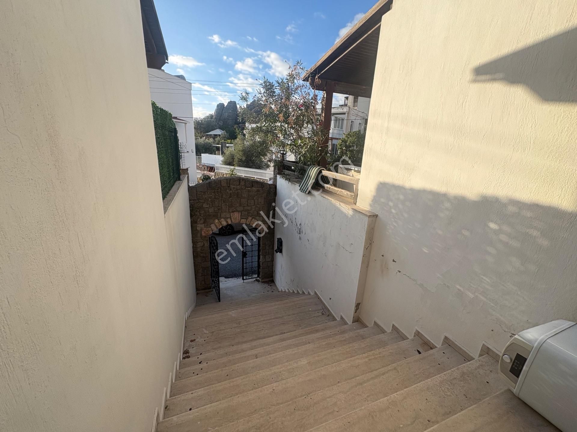 Bodrum Kumbahçe'de Müstakil Havuzlu, Denize Yakın & Bahçeli Lüks - Görsel 23