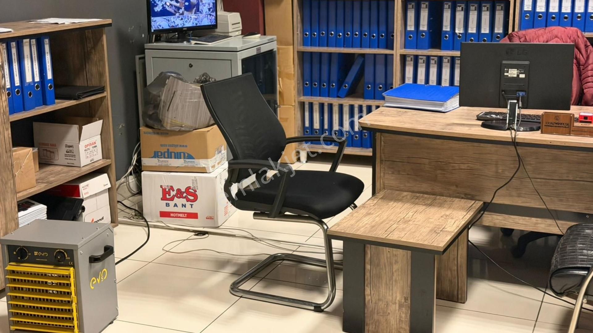 Uzağıçağı Caddesi Üzeri Satılık İş Yeri-3 - Görsel 14