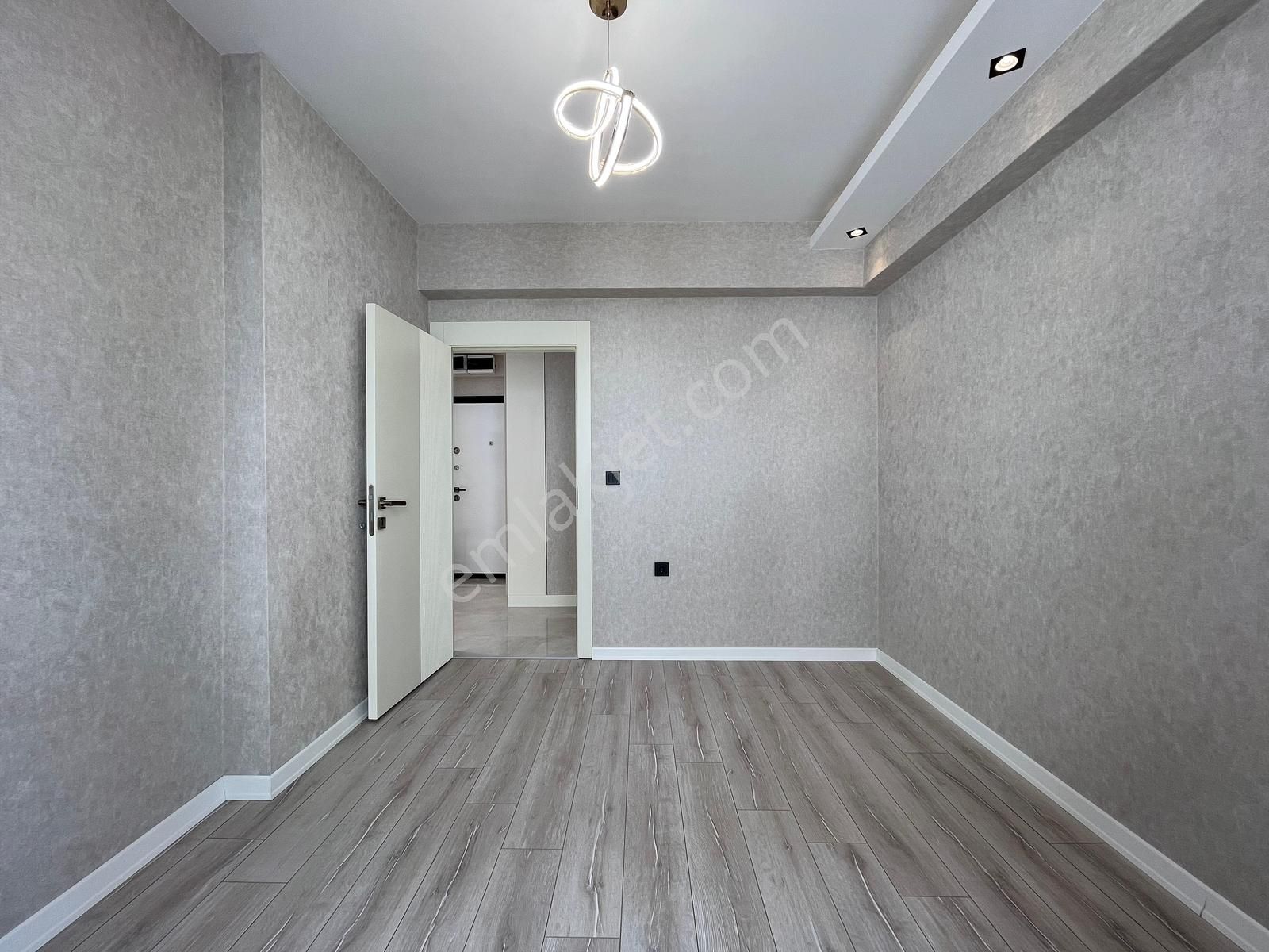 Keçiören'de Ana Caddeye 1 Sk. İlk Ve Orta Okul Yakını 3+1 Daire - Görsel 9