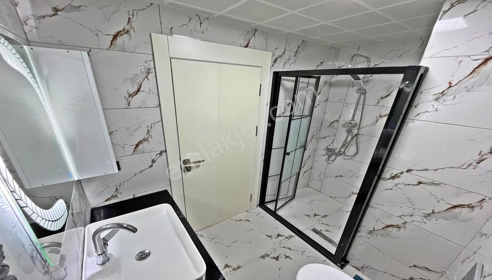 Keçiören'de Ana Caddeye 1 Sk. İlk Ve Orta Okul Yakını 3+1 Daire - Görsel 25