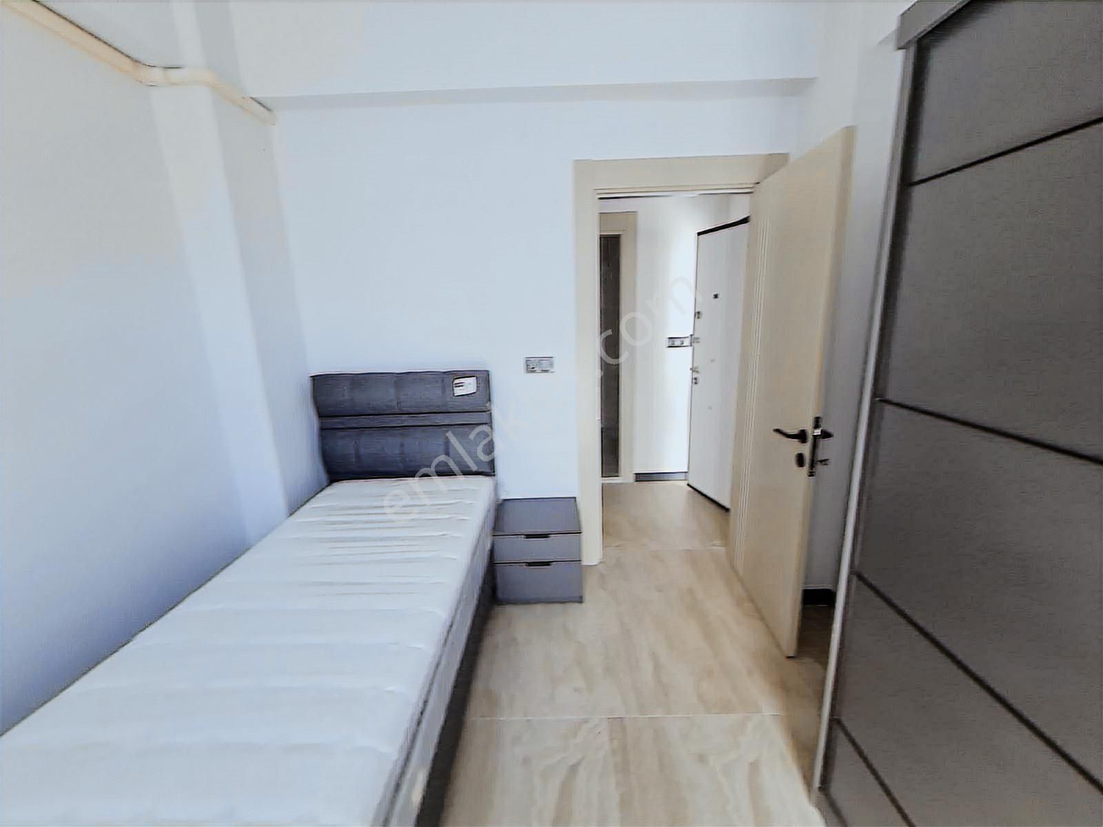 Sağlam Emlaktan Selçukluda Kiralık Eşyalı Sıfır 2+1daireler - Görsel 12