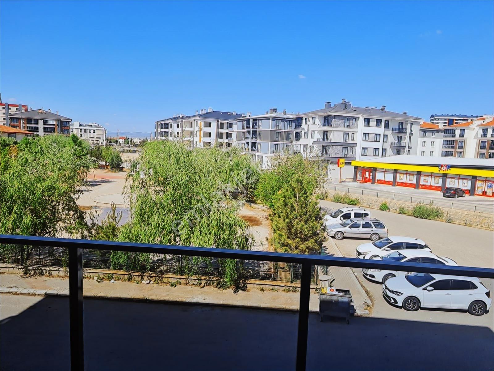 Sağlam Emlaktan Selçukluda Kiralık Eşyalı Sıfır 2+1daireler - Görsel 31