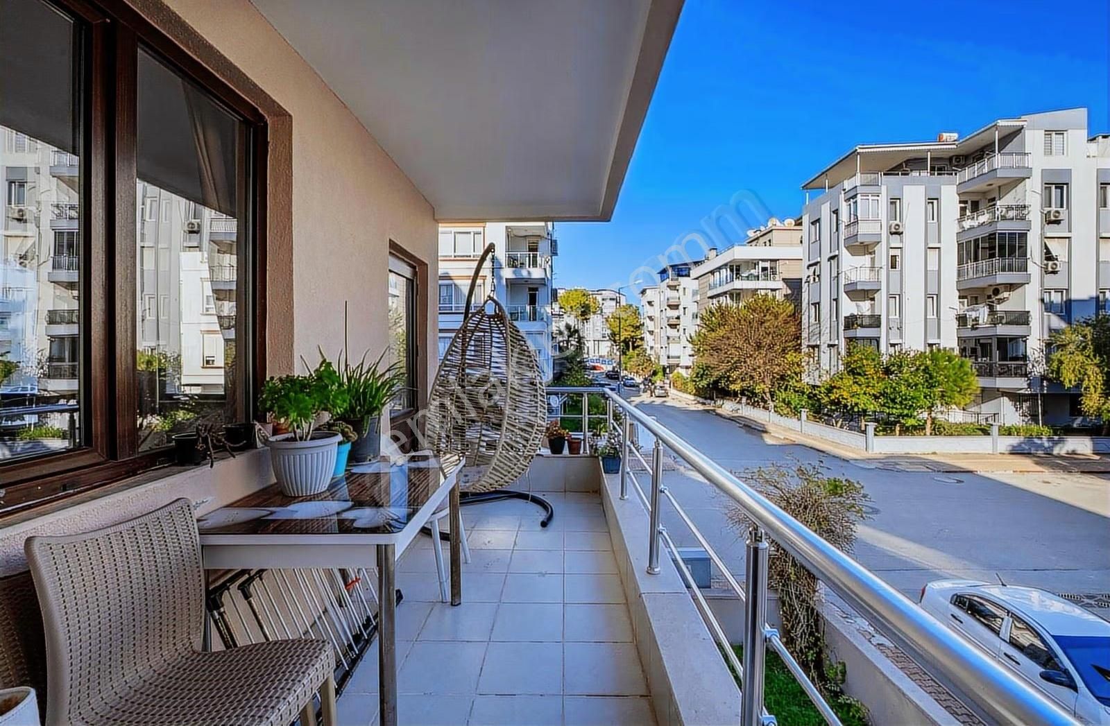 Çağlayan Mah. Merkezi Konumda 3+1 135 M² Masrafsız Satılık Daire - Görsel 2