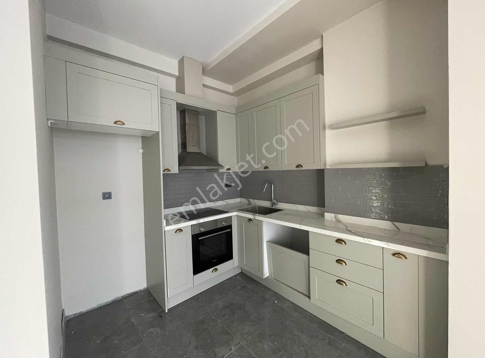 Model Göktürk Sitesinde 1+1 Kiralık Lüks Daire - Görsel 8