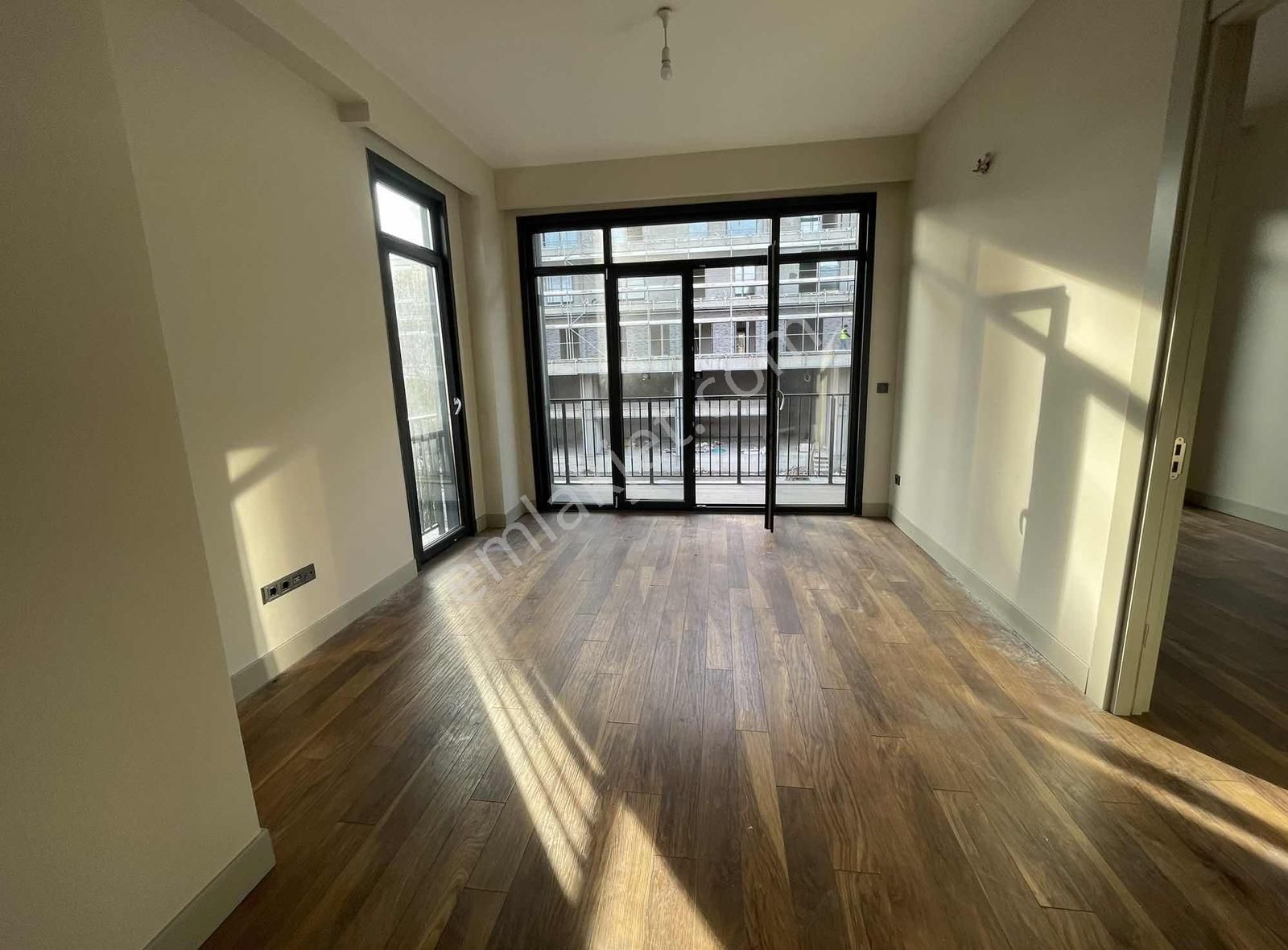 Model Göktürk Sitesinde 1+1 Kiralık Lüks Daire - Görsel 6