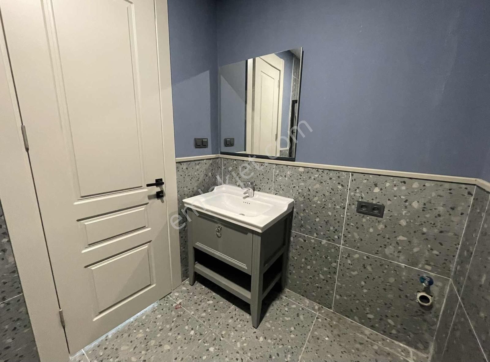 Model Göktürk Sitesinde 1+1 Kiralık Lüks Daire - Görsel 11