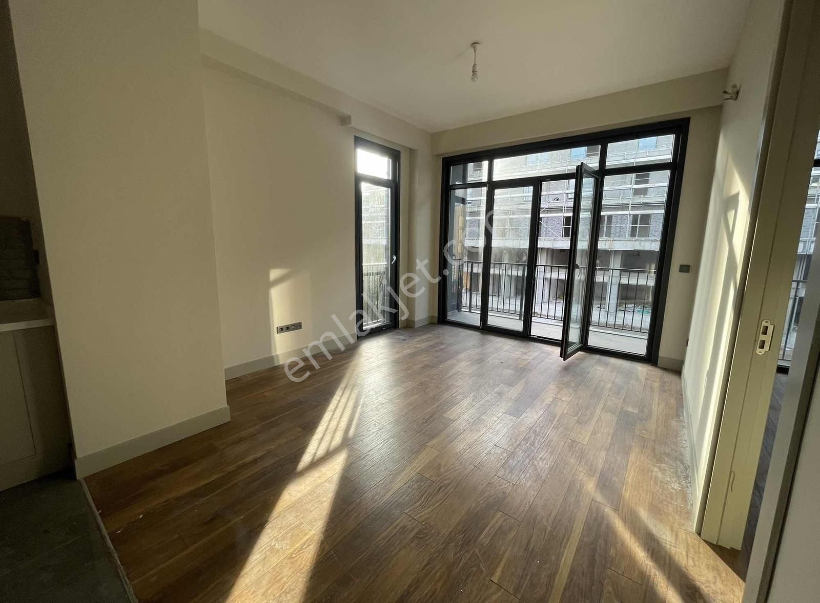 Model Göktürk Sitesinde 1+1 Kiralık Lüks Daire