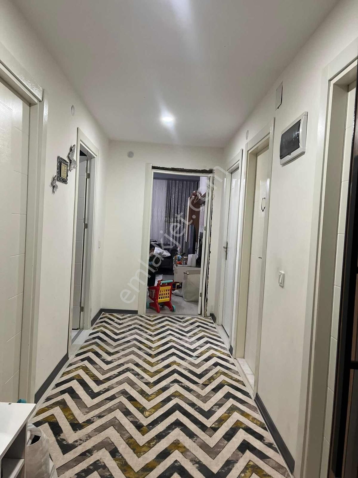 Sıte İçerisinde Geniş Arakat Daire 2+1 90m2 - Görsel 10