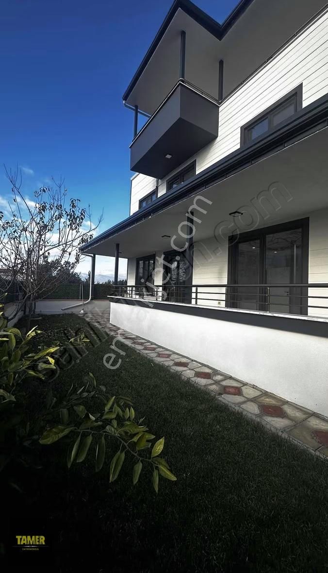 Tamer'den Burhaniye'de Mantıklı Takasa Açık 5+1 Müstakil Villa - Görsel 7